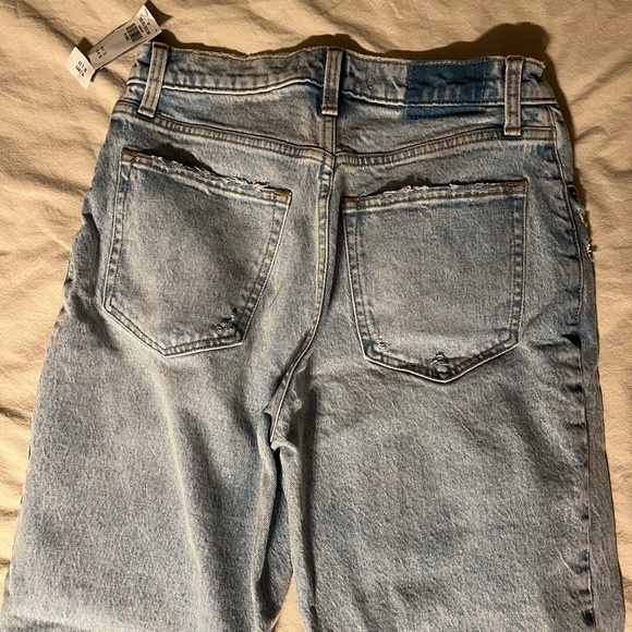 NWT Abercrombie Ultra High Rise 90s Straight Jean (with Raw Hem) 29 SHORT - Picture 11 of 11